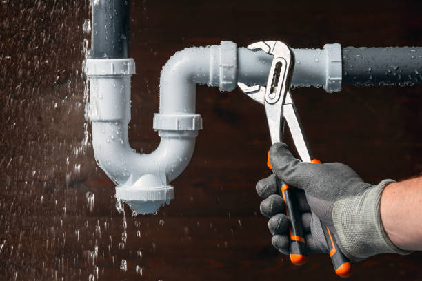 Professional Plumbing technician working in Richton, MS